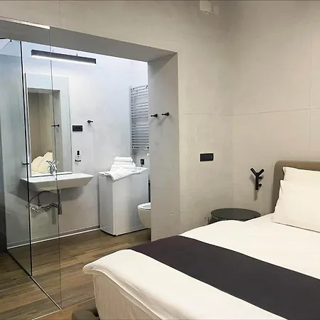 Apartment Three Bedroom Sava Square *